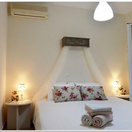 Cozy Home With Great View In Ancient Corinth Exterior photo