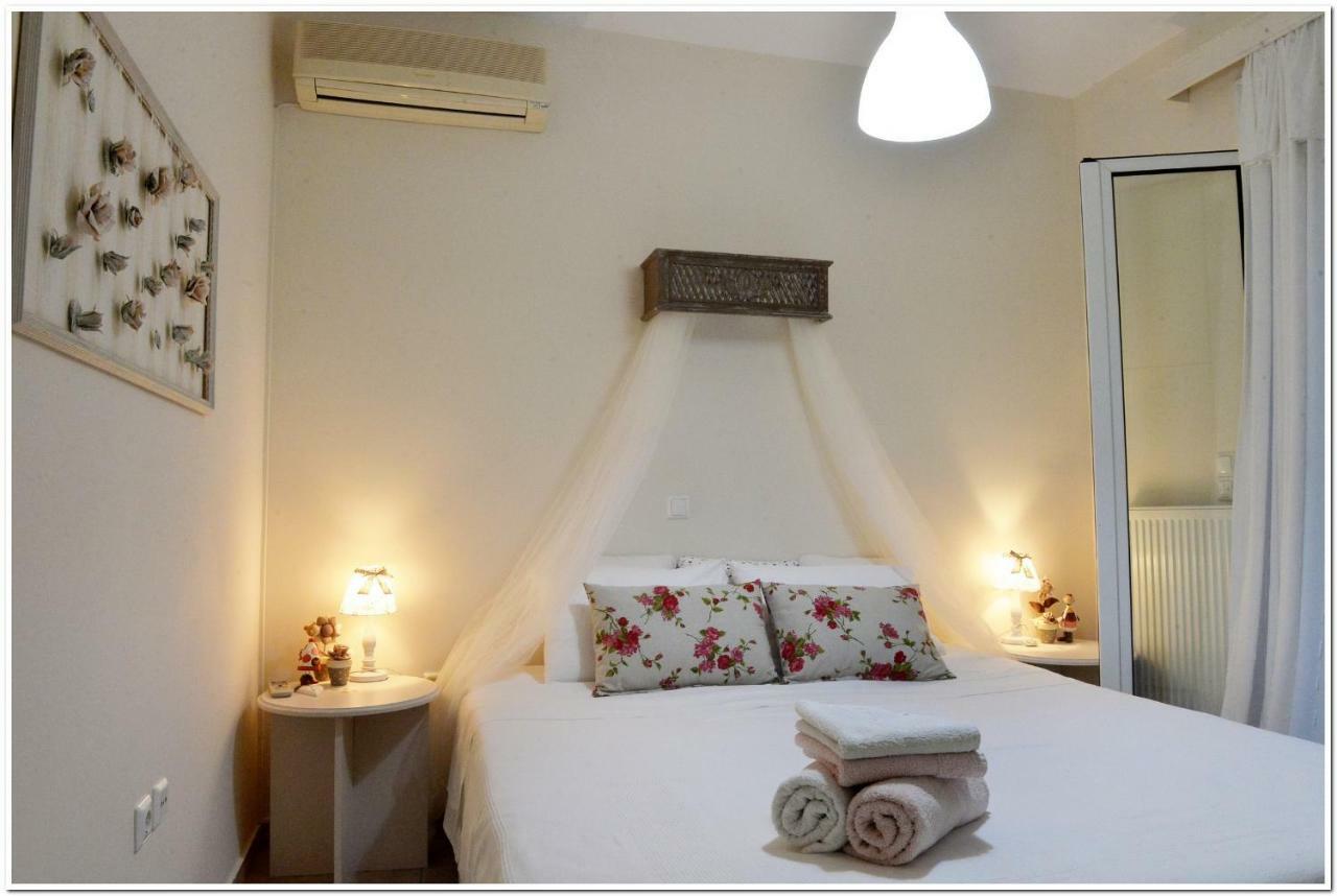 Cozy Home With Great View In Ancient Corinth Exterior photo