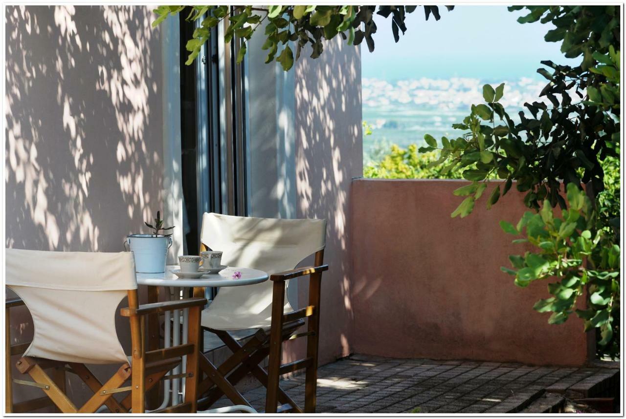 Cozy Home With Great View In Ancient Corinth Exterior photo